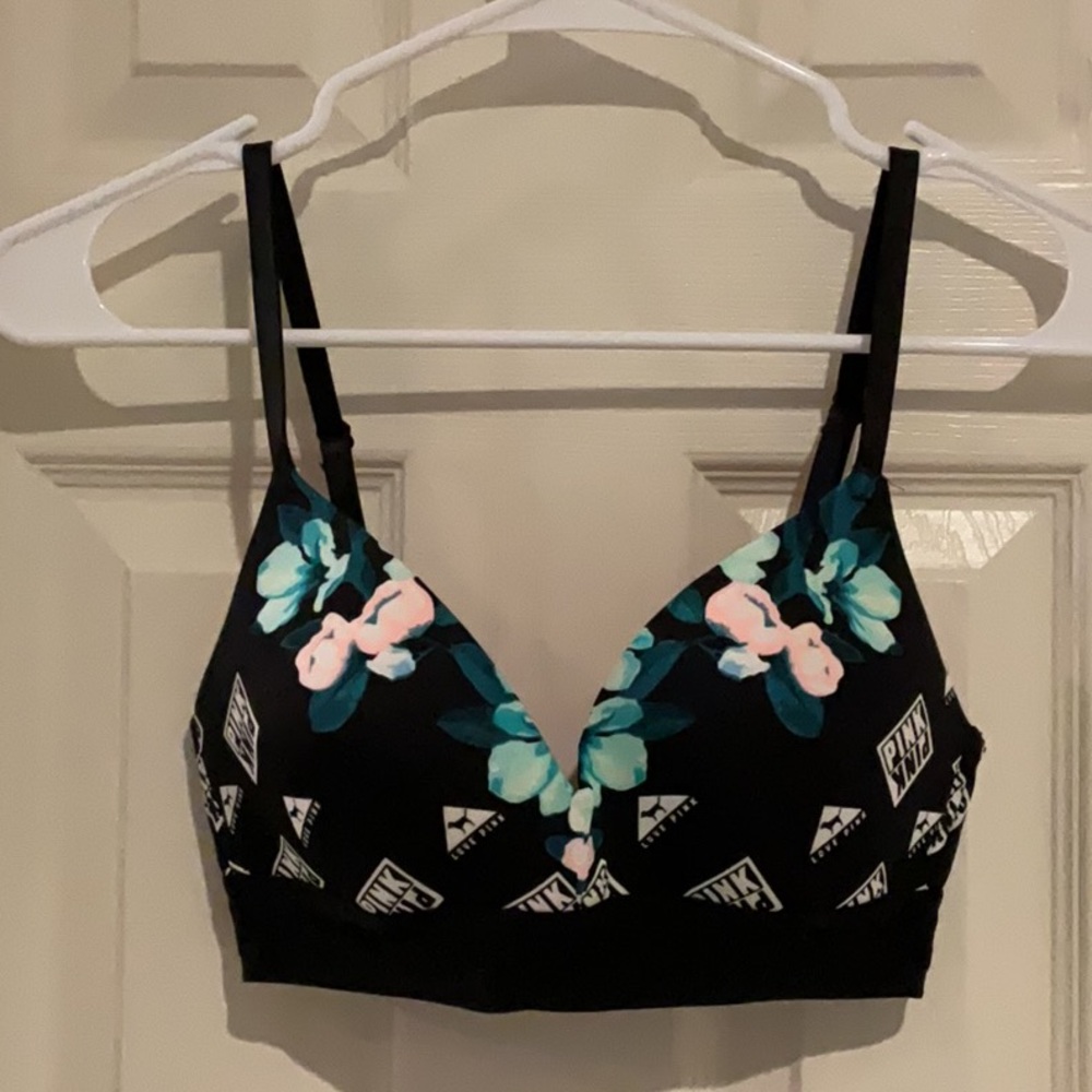⚜️ PINK Bra size 32C